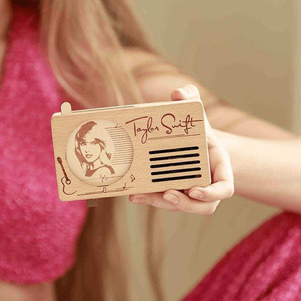 Taylor Swift - inspired Music Player | Radio Design